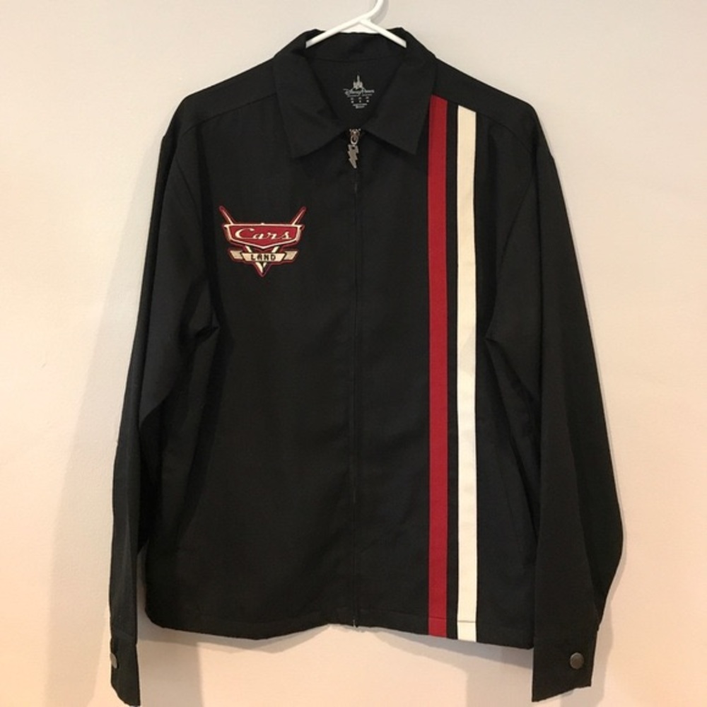 Carland Disney waistline jacket with details to the lightning bolt zipper.